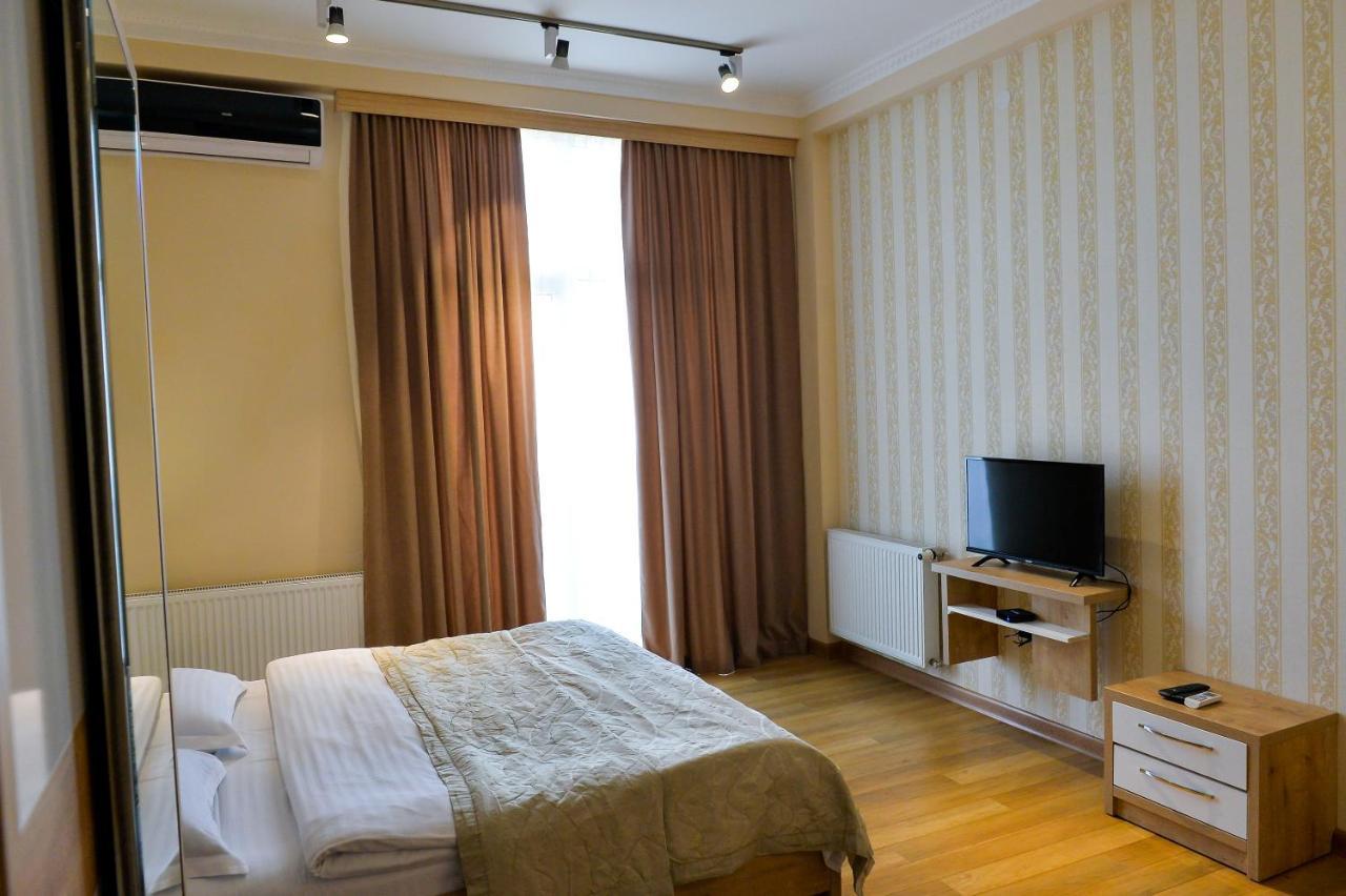 Happy Stay Hotel คูทายสิ ภายนอก รูปภาพ
