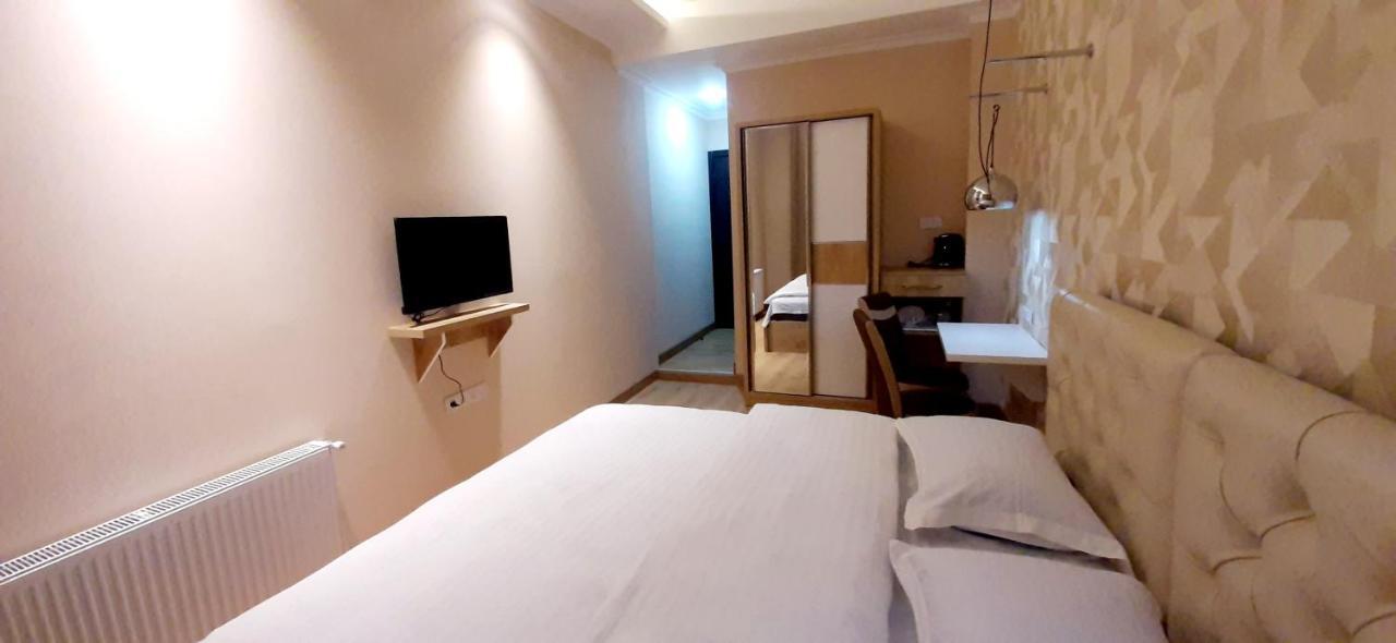 Happy Stay Hotel คูทายสิ ภายนอก รูปภาพ