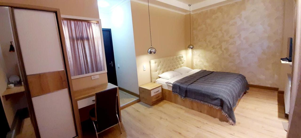 Happy Stay Hotel คูทายสิ ภายนอก รูปภาพ