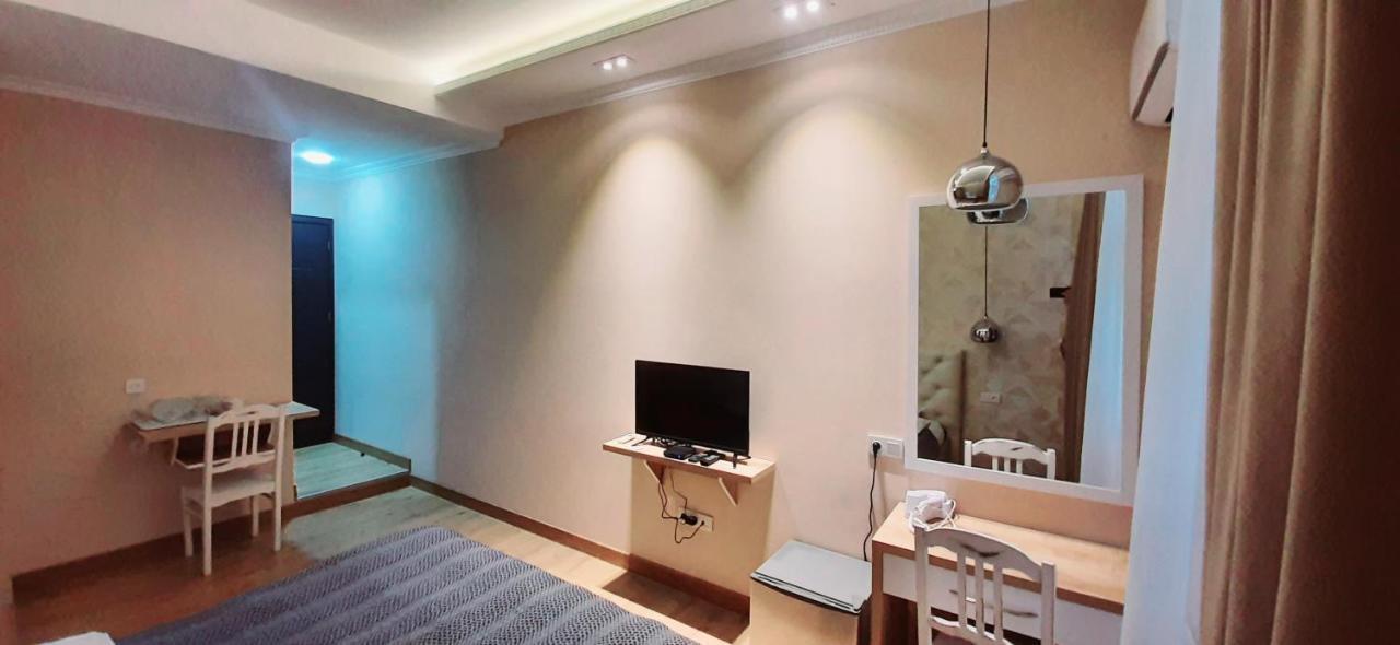 Happy Stay Hotel คูทายสิ ภายนอก รูปภาพ
