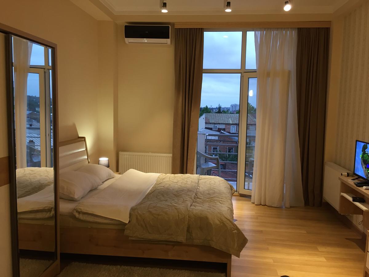 Happy Stay Hotel คูทายสิ ภายนอก รูปภาพ